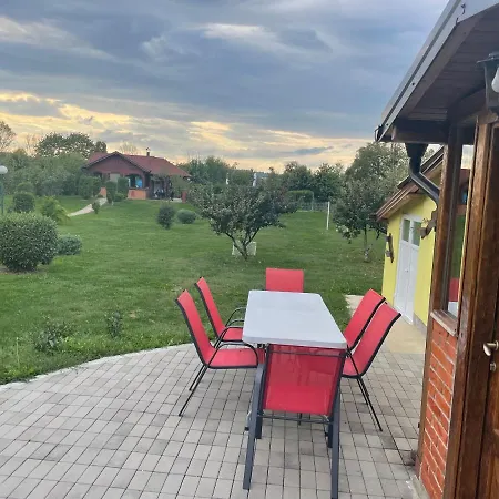 Вилла Family Trapisti *
