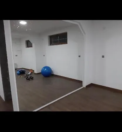 Family Trapisti וילה באניה לוקה