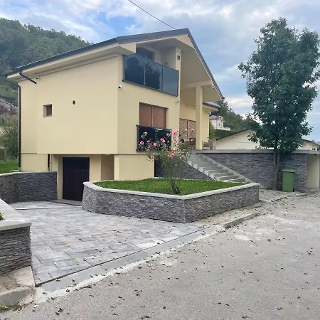 Family Trapisti Villa *