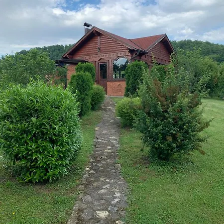 Family Trapisti * באניה לוקה