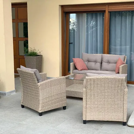 Family Trapisti * באניה לוקה